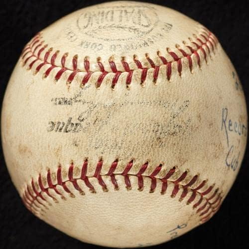 Рон Санто 1964 година 28 -та игра на домашен терен Користен бејзбол рекорд за 3 -ти басмен - МЛБ игра користеше бејзбол